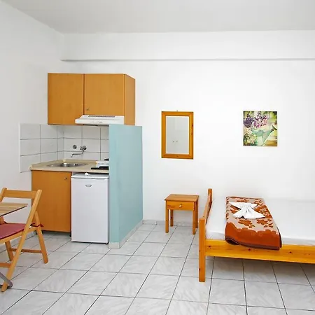 Aparthotel Simos